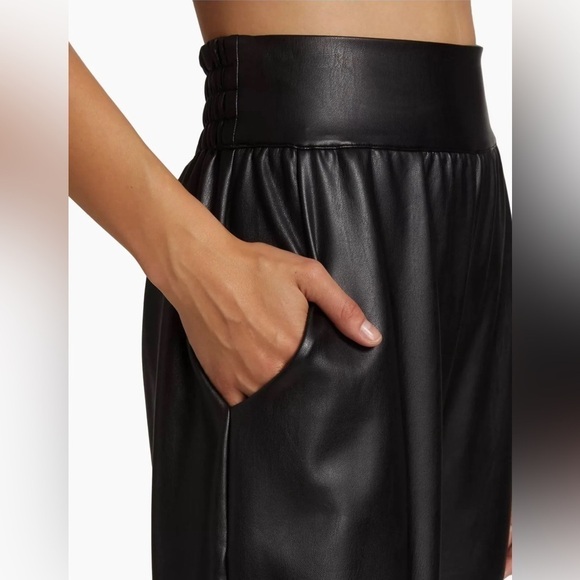 Susana Monoco Faux Leather Jogger - size XS - Picture 3 of 7